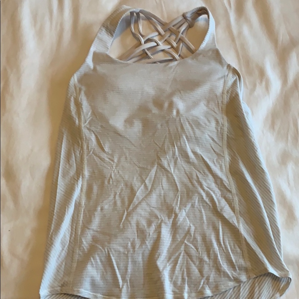 Lululemon feee to be Wild Tank